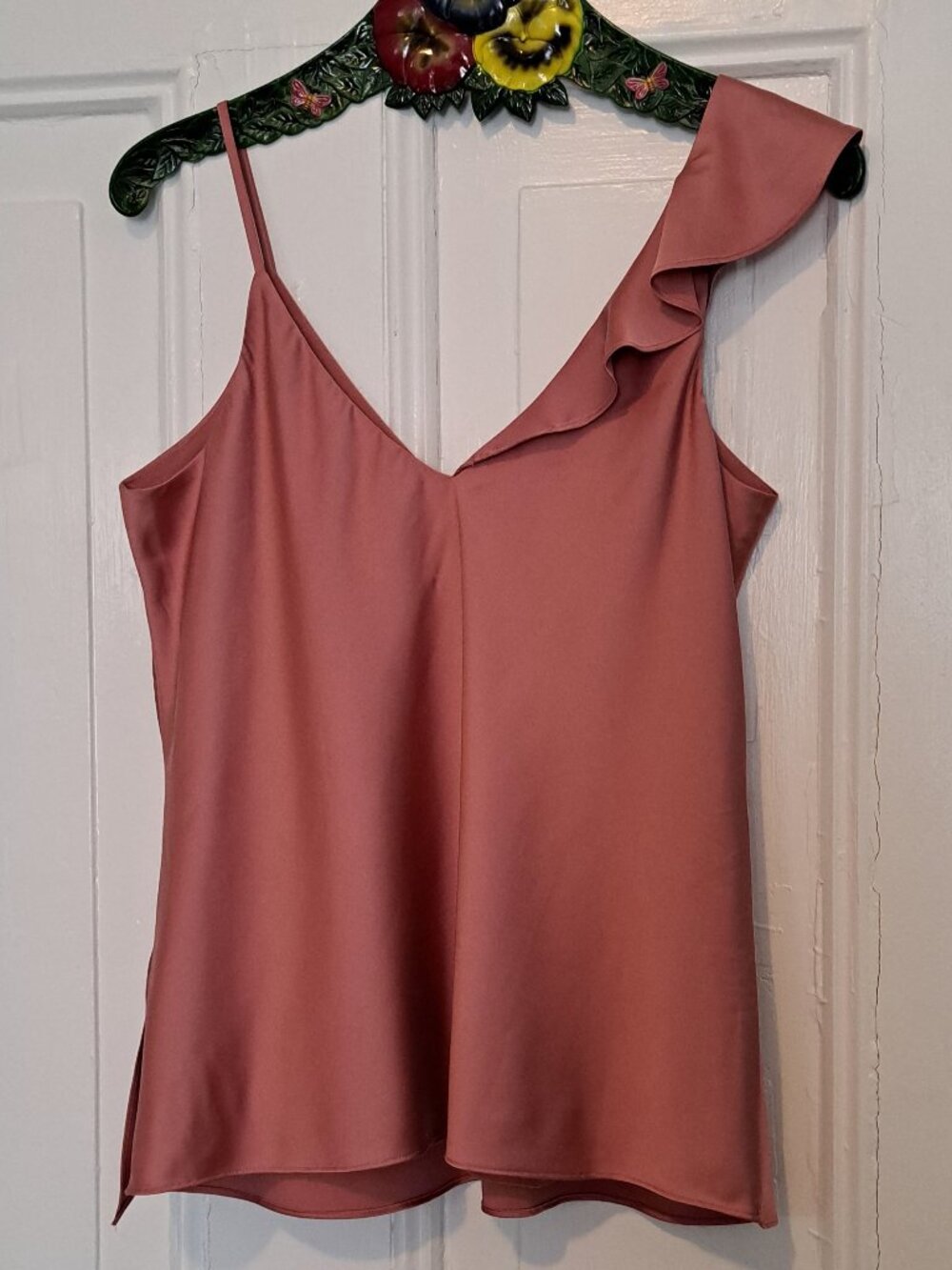 Pink Highline Collective Ruffled Top . - Picture 2 of 7